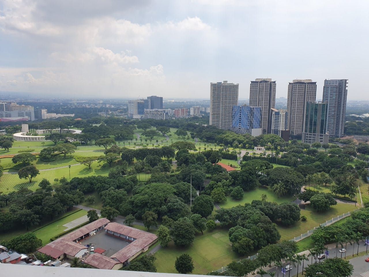 "2BR Condo for Rent in The Sequoia at Two Serendra, BGC - Bonifacio Glo"04
