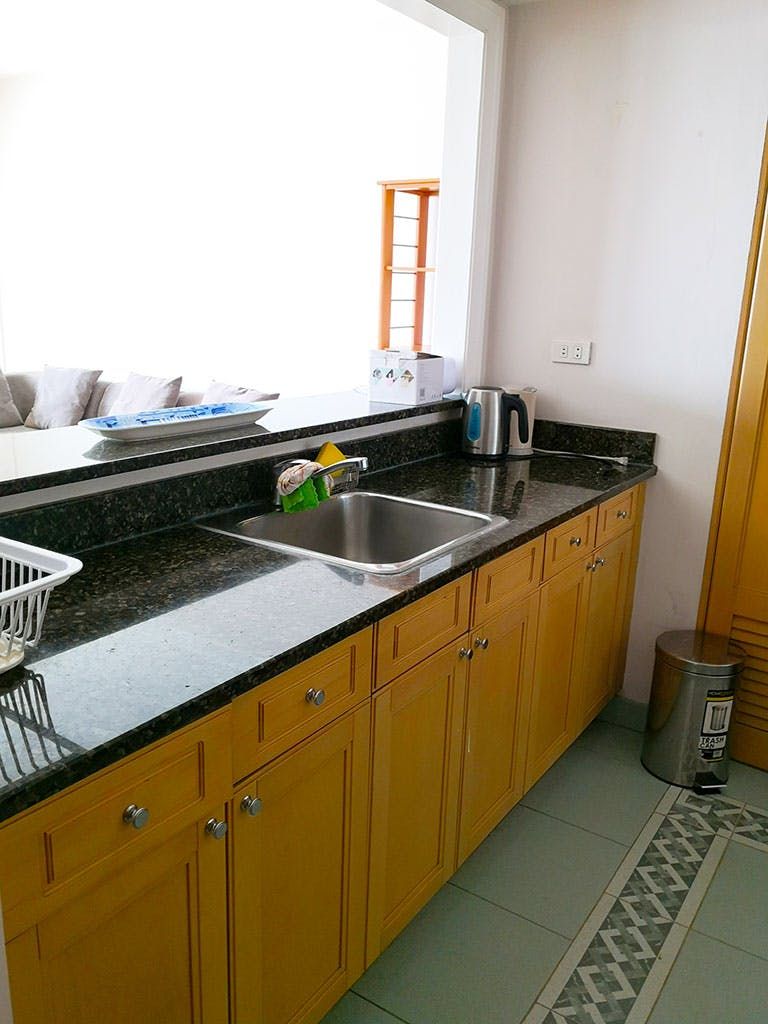 "1BR Condo for Rent in Amorsolo West, Rockwell Center, Makati"10