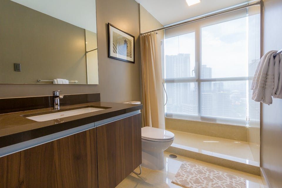 "2BR Condo for Rent in Shang Salcedo Place, Salcedo Village, Makati"04