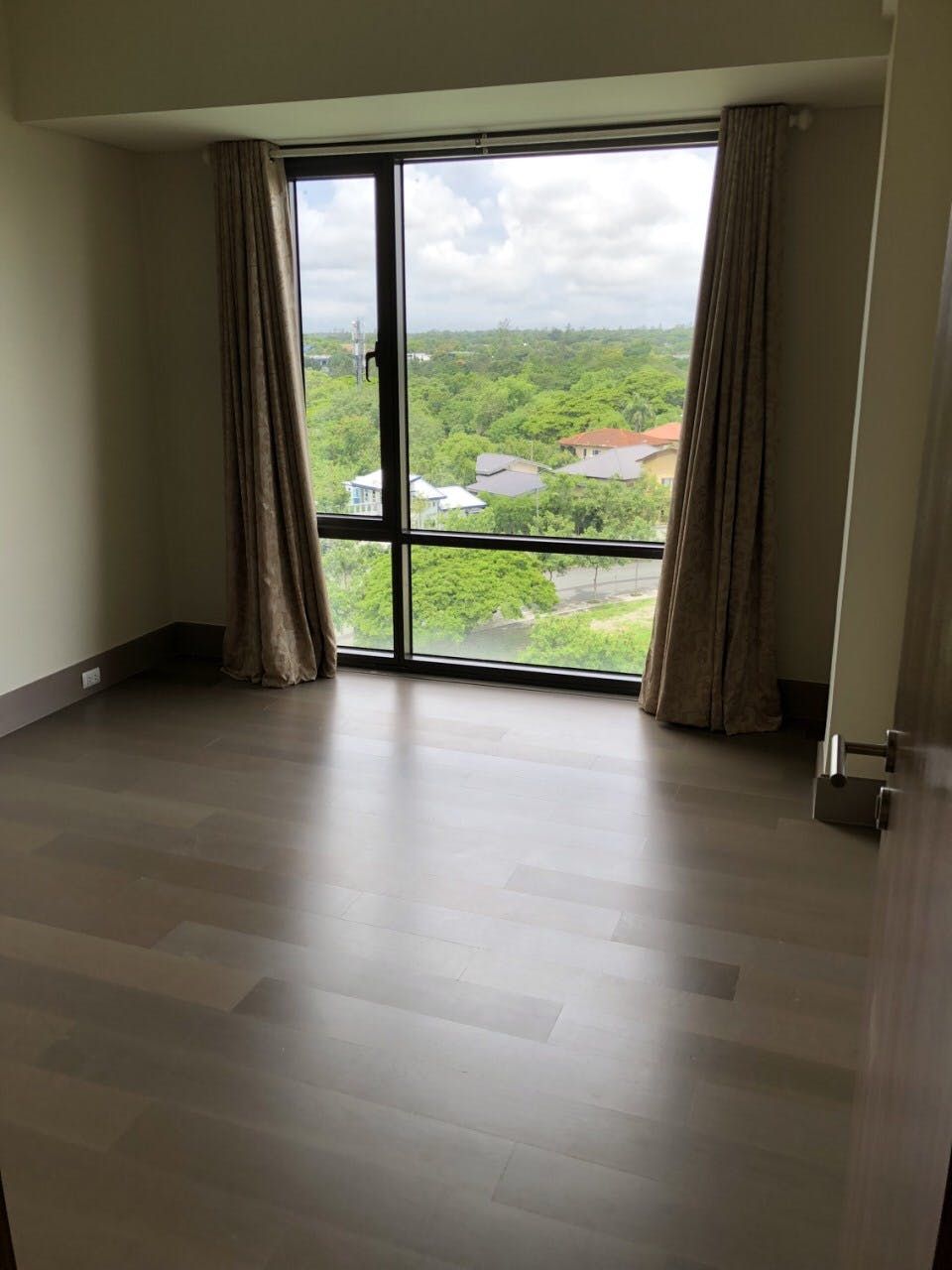 "3BR Condo for Rent in Botanika Nature Residences, Filinvest Corporate"06