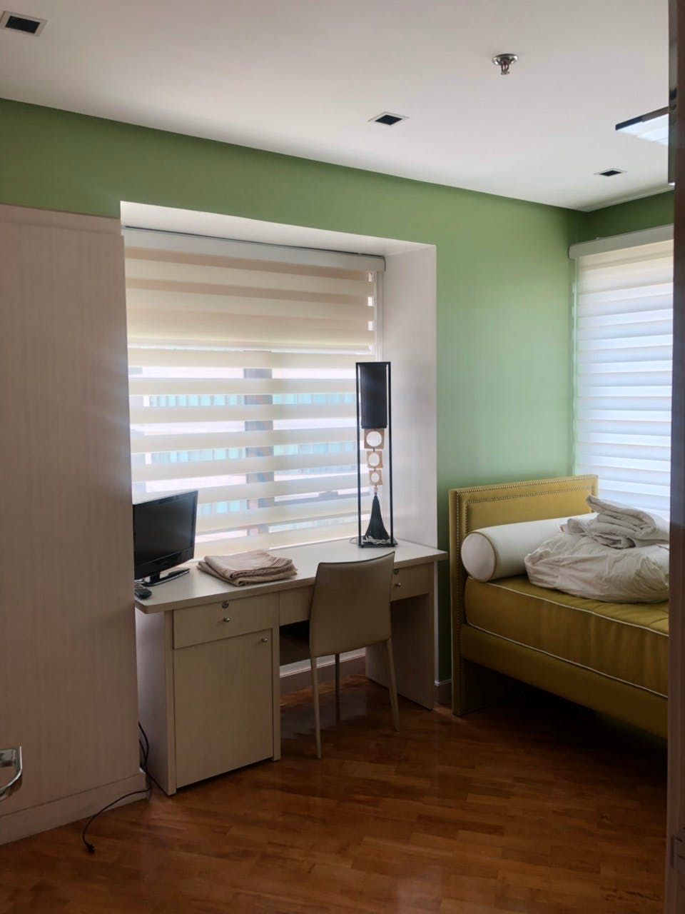 "2BR Condo for Rent in Joya Lofts and Towers, Rockwell Center, Makati"10