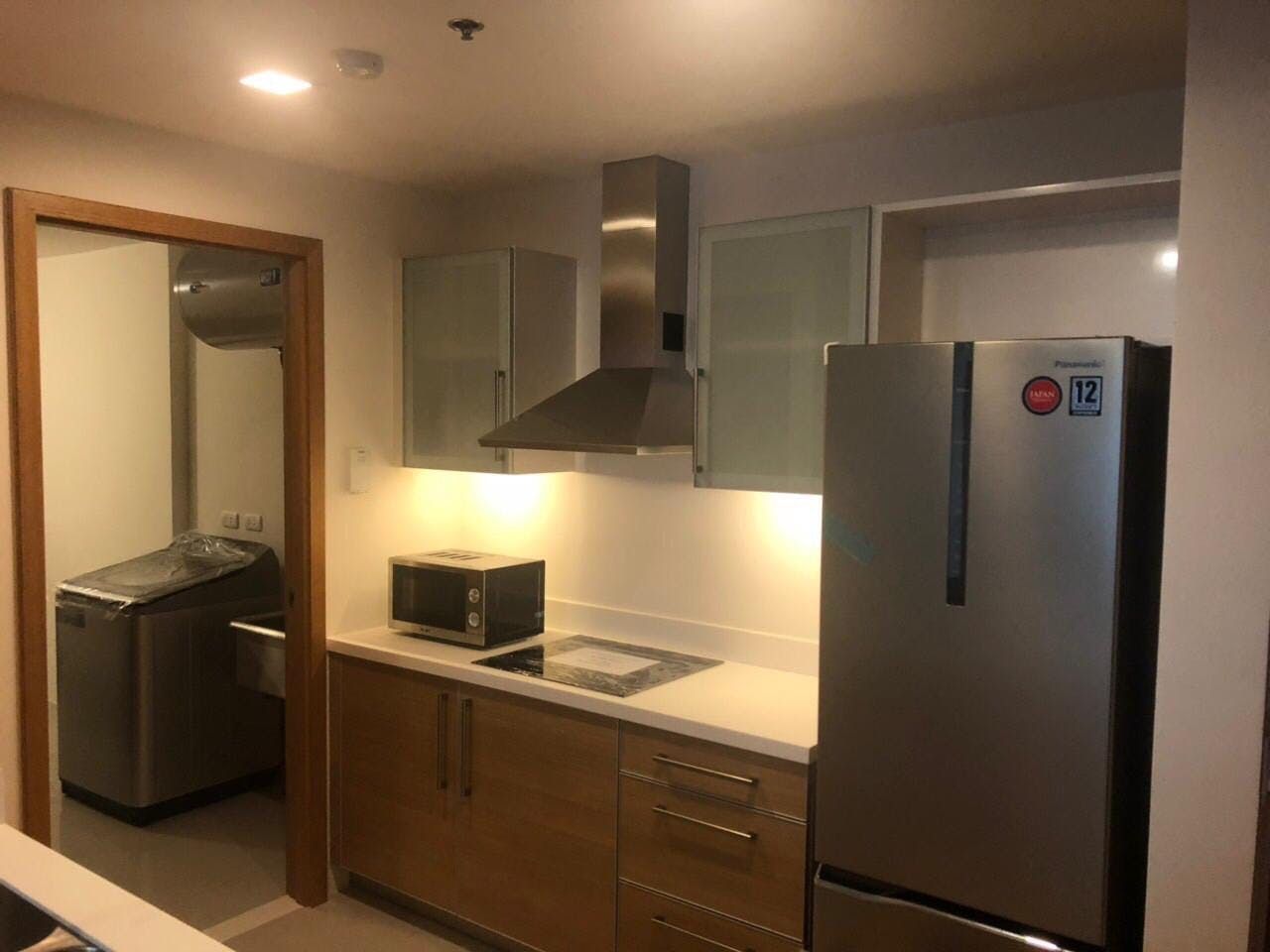 "2BR Condo for Rent in Park Terraces, San Lorenzo, Makati"10