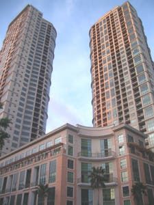 "2BR Condo for Rent in Joya Lofts and Towers, Rockwell Center, Makati"03