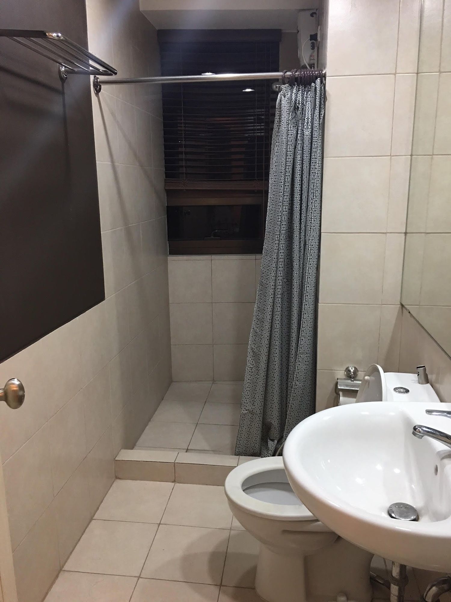 "2BR Condo for Rent in Icon Residences, BGC - Bonifacio Global City, Ta"08
