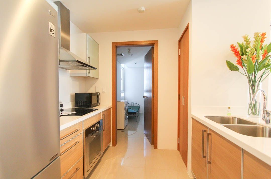 "2BR Condo for Rent in Park Terraces, San Lorenzo, Makati"04