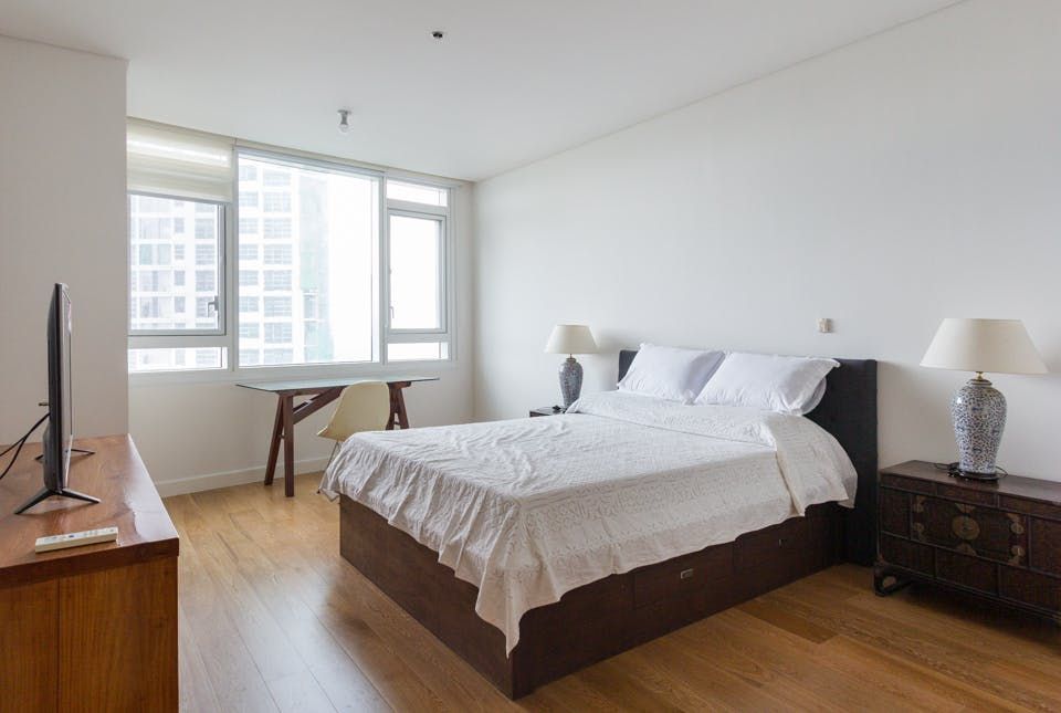 "2BR Condo for Rent in Park Terraces, San Lorenzo, Makati"06