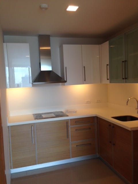 "1BR Condo for Rent in Park Terraces, San Lorenzo, Makati"08