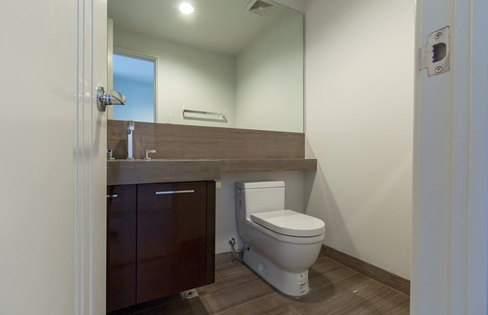 "3BR Condo for Rent in Hidalgo Place, Rockwell Center, Makati"03