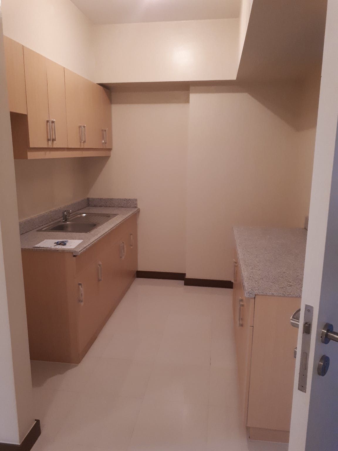 "2BR Condo for Rent in One Castilla Place, Valencia, Quezon City"08