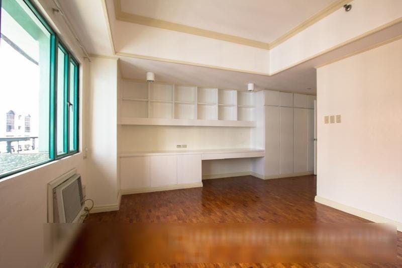 "3BR Condo for Rent in Splendido Gardens Salcedo, Salcedo Village, Maka"08