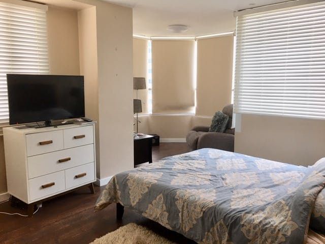 "2BR Condo for Rent in Seibu Tower, BGC - Bonifacio Global City, Taguig"08