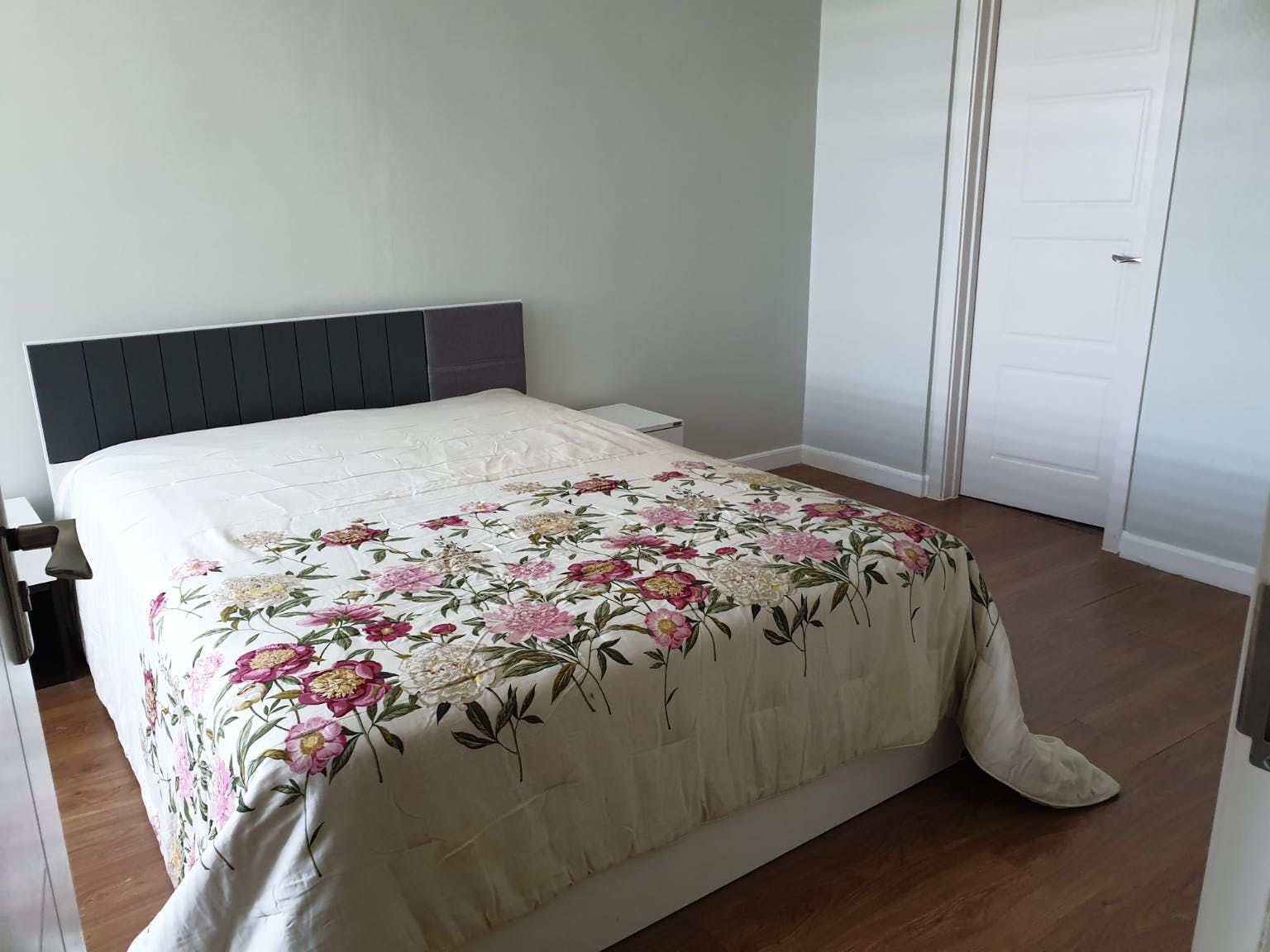 "3BR Condo for Rent in Sonria Condominium, Madrigal Business Park, Munt"06