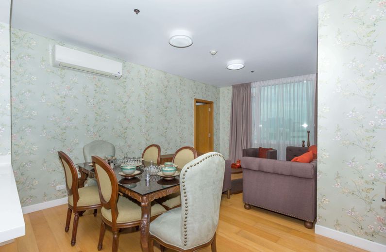 "1BR Condo for Rent in Park Terraces, San Lorenzo, Makati"01