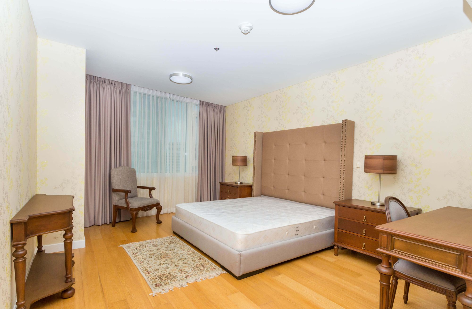 "1BR Condo for Rent in Park Terraces, San Lorenzo, Makati"04