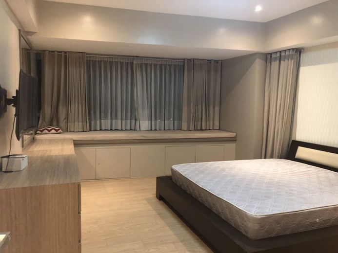 "1BR