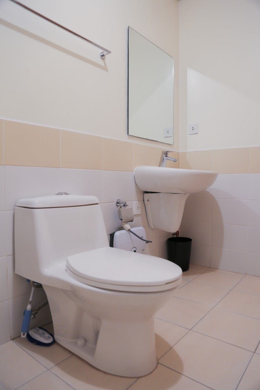 "2BR Condo for Rent in The Trion Towers, BGC - Bonifacio Global City, T"09