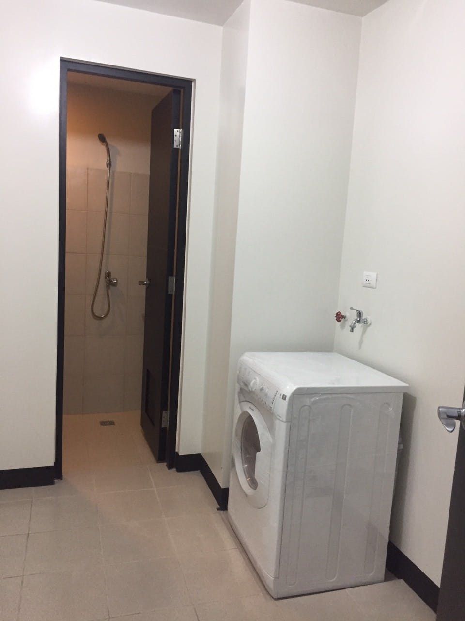 "1BR Condo for Rent in Salcedo Skysuites, Salcedo Village, Makati"05