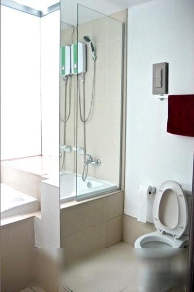 "2BR Condo for Rent in The Grand Hamptons, BGC - Bonifacio Global City,"09