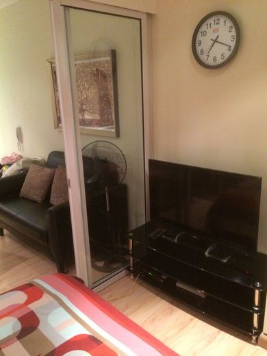 "1BR