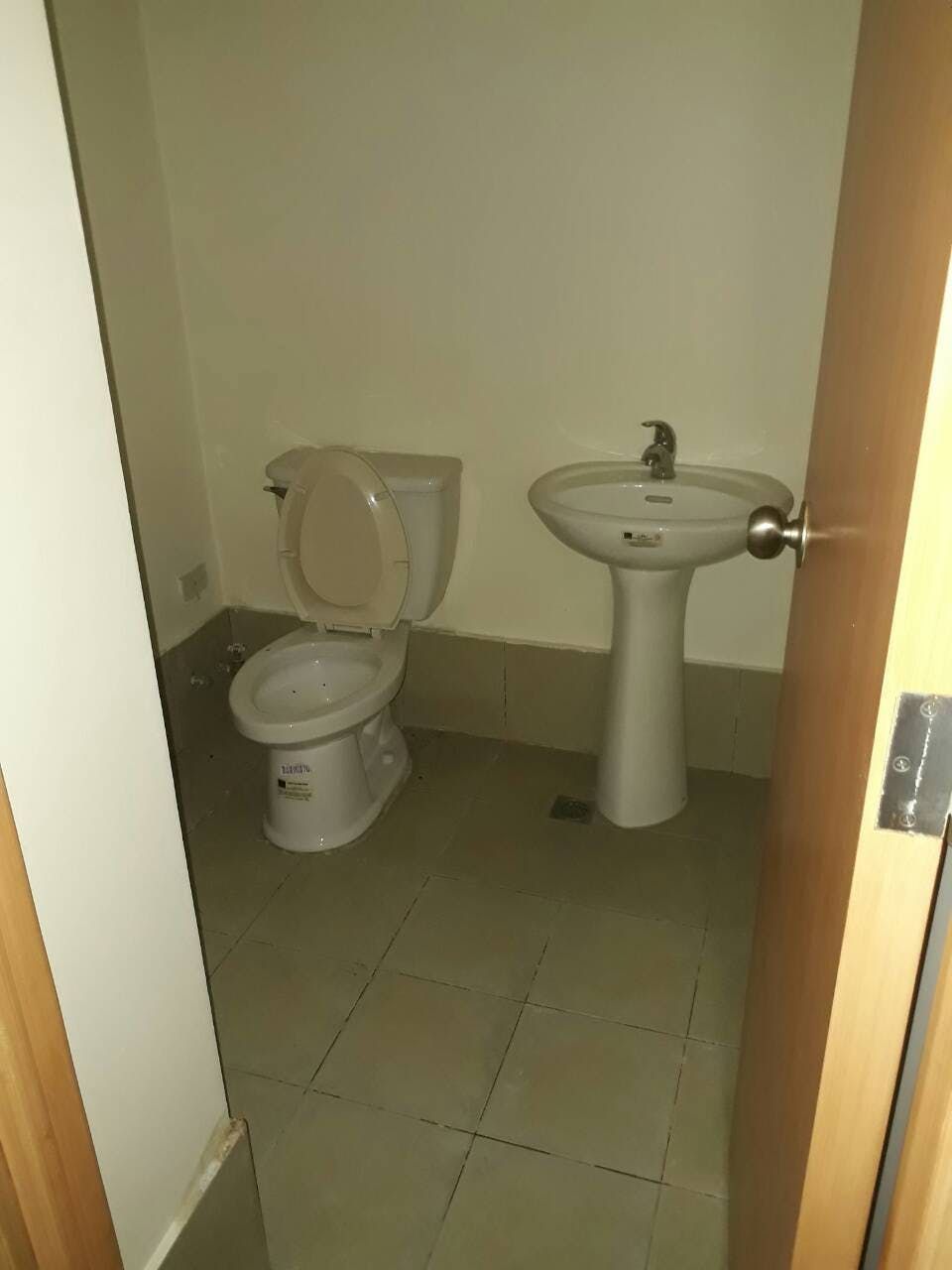 "1BR Condo for Rent in Dakota Residences, Malate, Manila"04