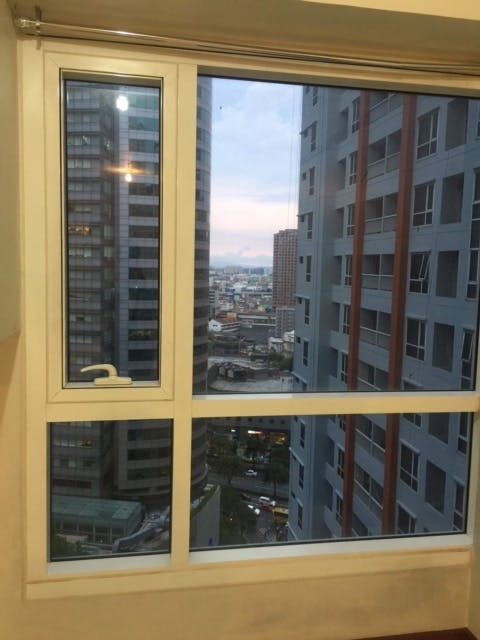 "2BR Condo for Rent in West of Ayala, Bel-Air, Makati"09