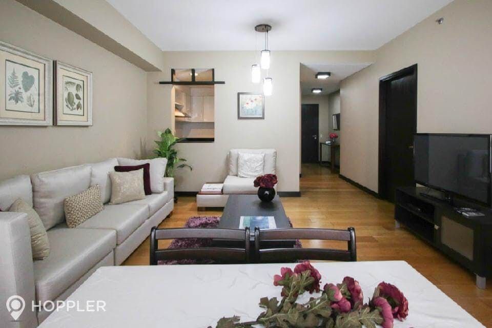 "2BR Condo for Rent in Eton Residences, Legazpi Village, Makati"03