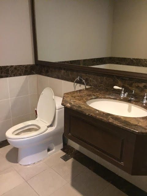 "3BR Condo for Rent in One Roxas Triangle, Urdaneta, Makati"09