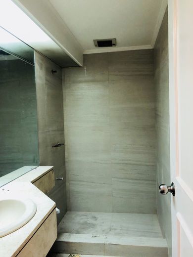 "2BR Condo for Rent in Grand Tower, Salcedo Village, Makati"01