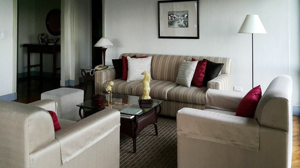 "2BR Condo for Rent in Hidalgo Place, Rockwell Center, Makati"06