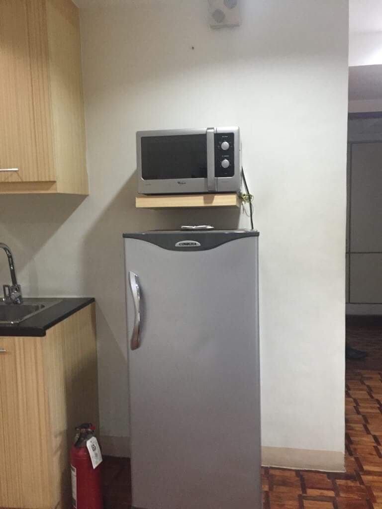"Studio Condo for Rent in Greenbelt Excelsior, Legazpi Village, Makati"03