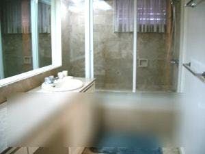 "2BR Condo for Rent in Sunrise Terrace, Legazpi Village, Makati"06