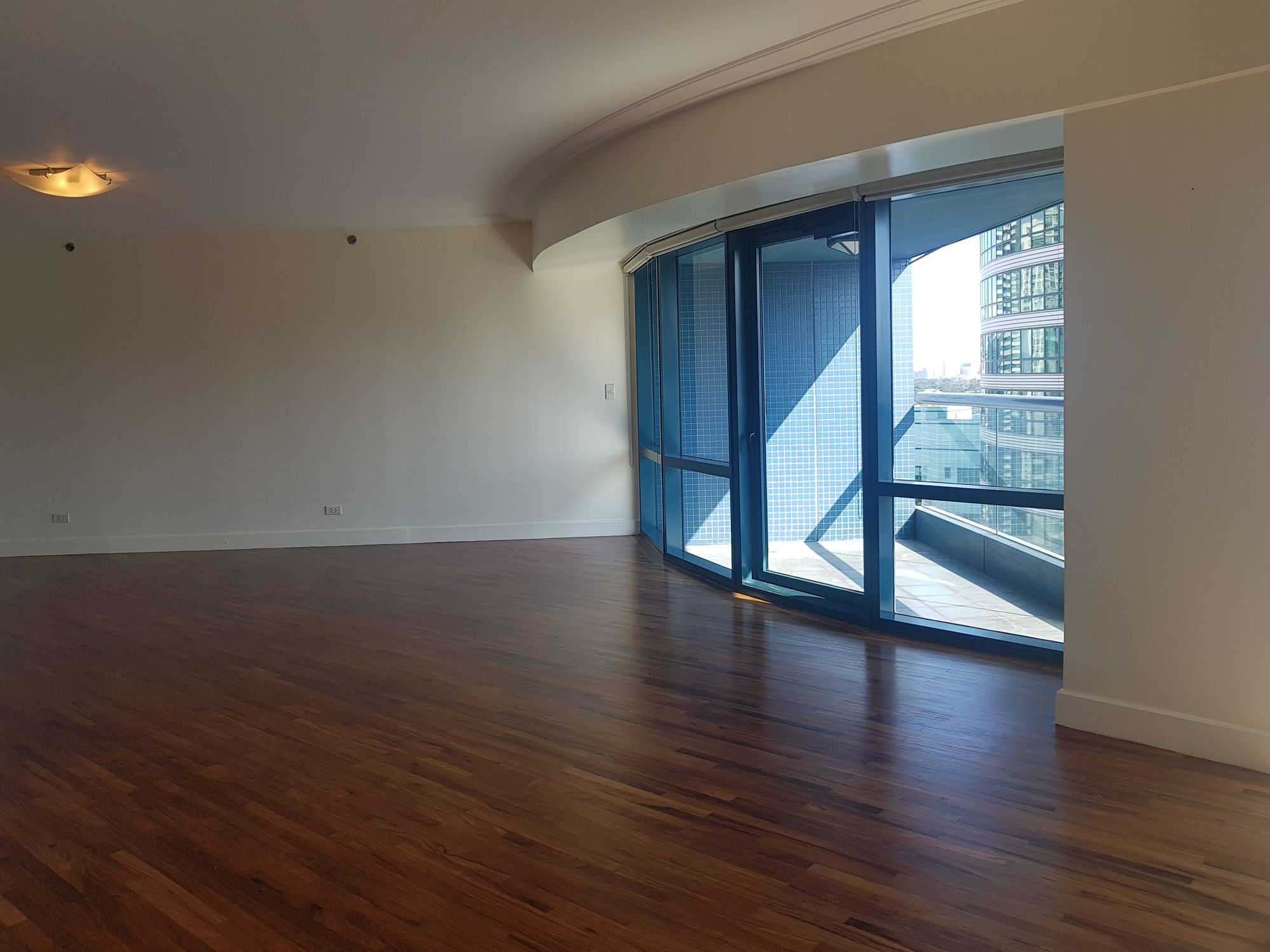 3BR Condo for Rent08