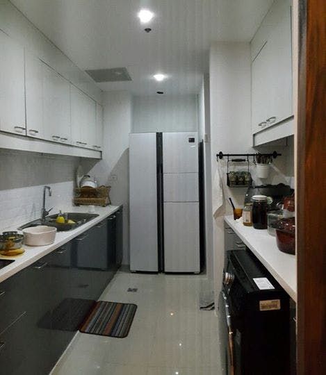 "3BR Condo for Rent in Penhurst Parkplace, BGC - Bonifacio Global City,"07