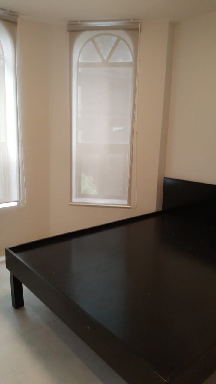 "Studio Condo for Rent in Crown Tower, Salcedo Village, Makati"04