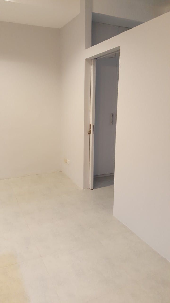 "Studio Condo for Rent in Crown Tower, Salcedo Village, Makati"07