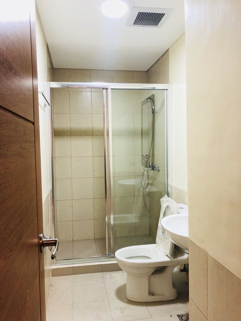 "1BR Condo for Rent in Icon Plaza, BGC - Bonifacio Global City, Taguig"09