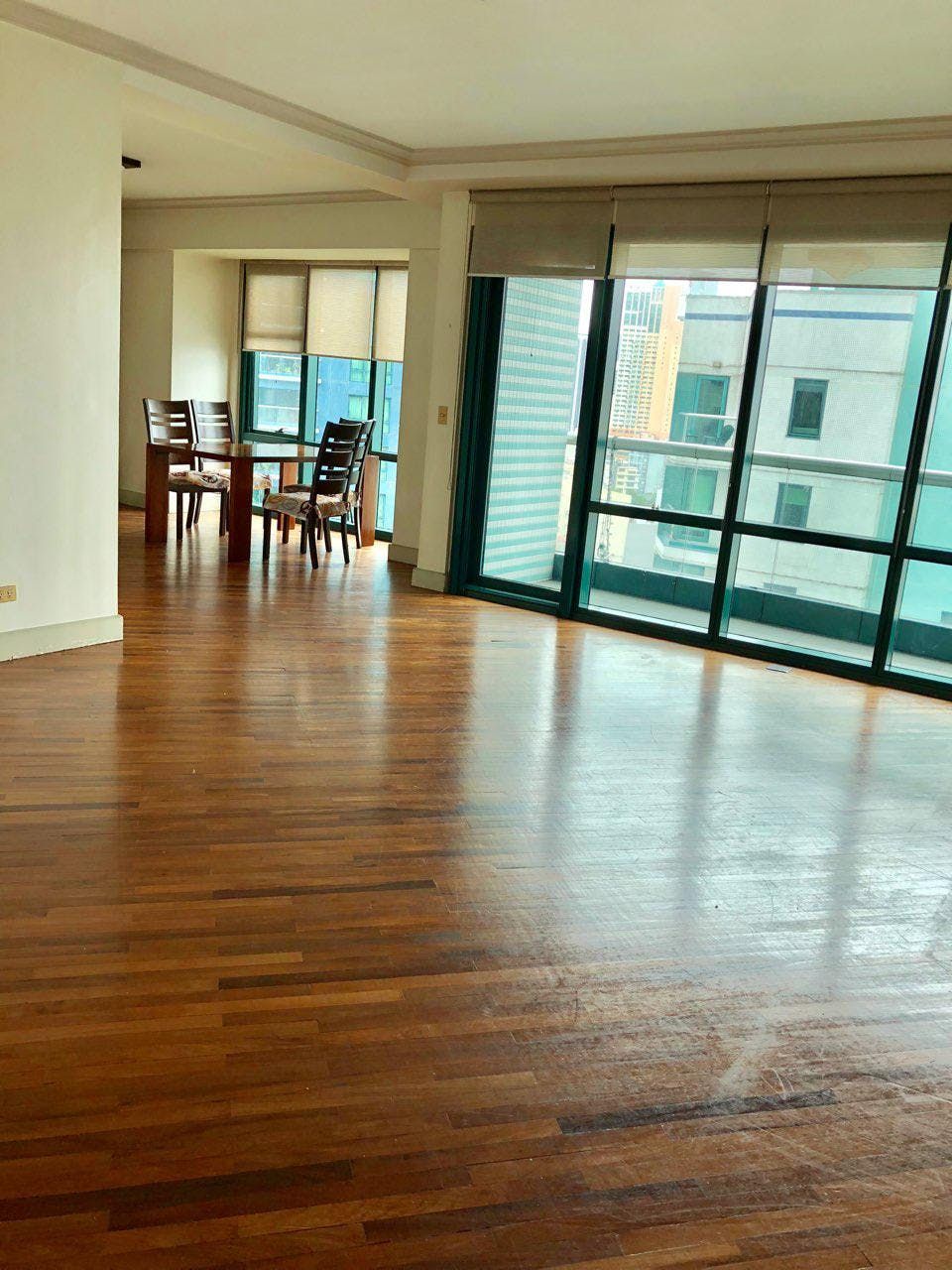 "2BR Condo for Rent in Amorsolo East, Rockwell Center, Makati"04