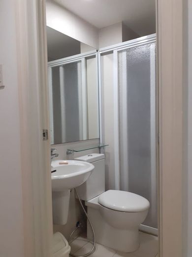 "2BR Condo for Rent in Azure Urban Resort Residences, Bicutan, Para?aqu"01