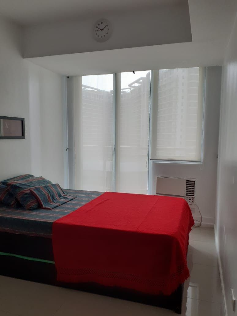 "2BR Condo for Rent in Azure Urban Resort Residences, Bicutan, Para?aqu"04