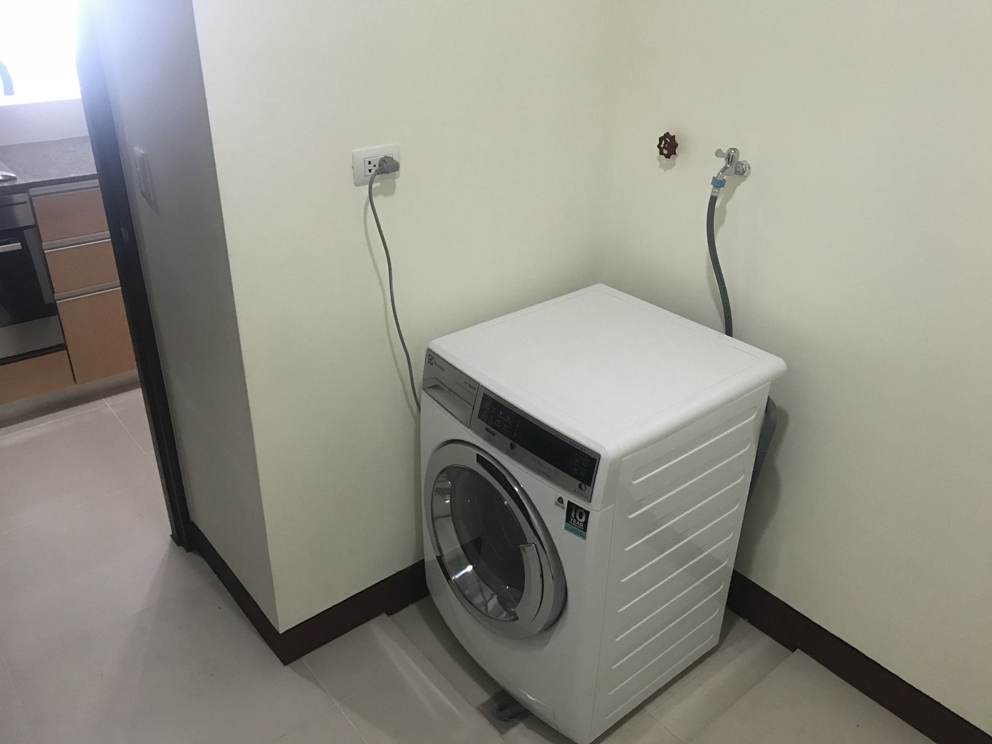 "2BR Condo for Rent in Three Central, Salcedo Village, Makati"09