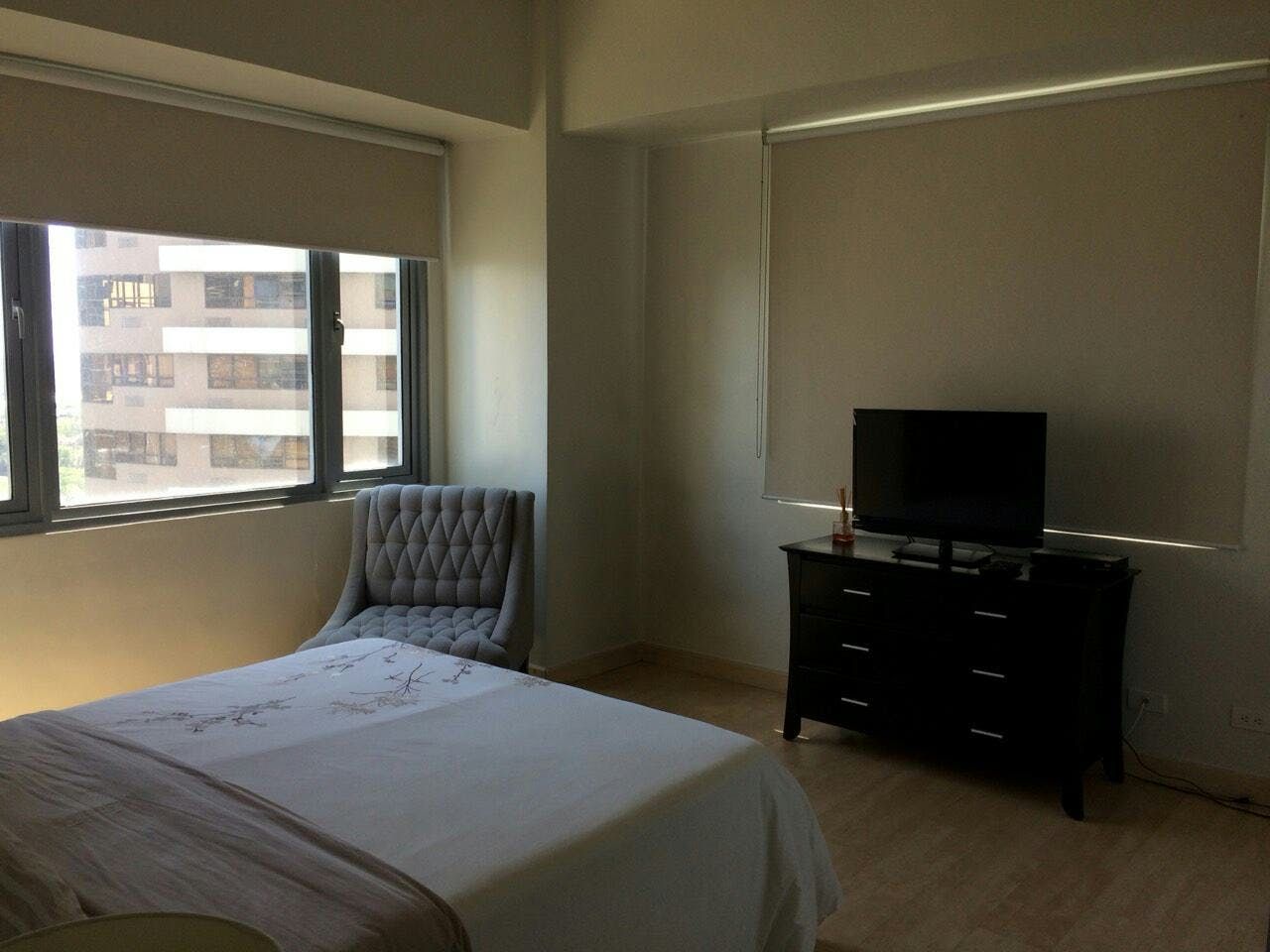 "2BR Condo for Rent in Avant at the Fort, BGC - Bonifacio Global City,"06