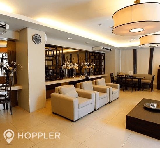 "1BR Condo for Rent in The Fort Residences, BGC - Bonifacio Global City"06