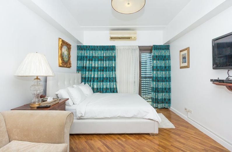 "Studio Condo for Rent in Joya Lofts and Towers, Rockwell Center, Makat"01