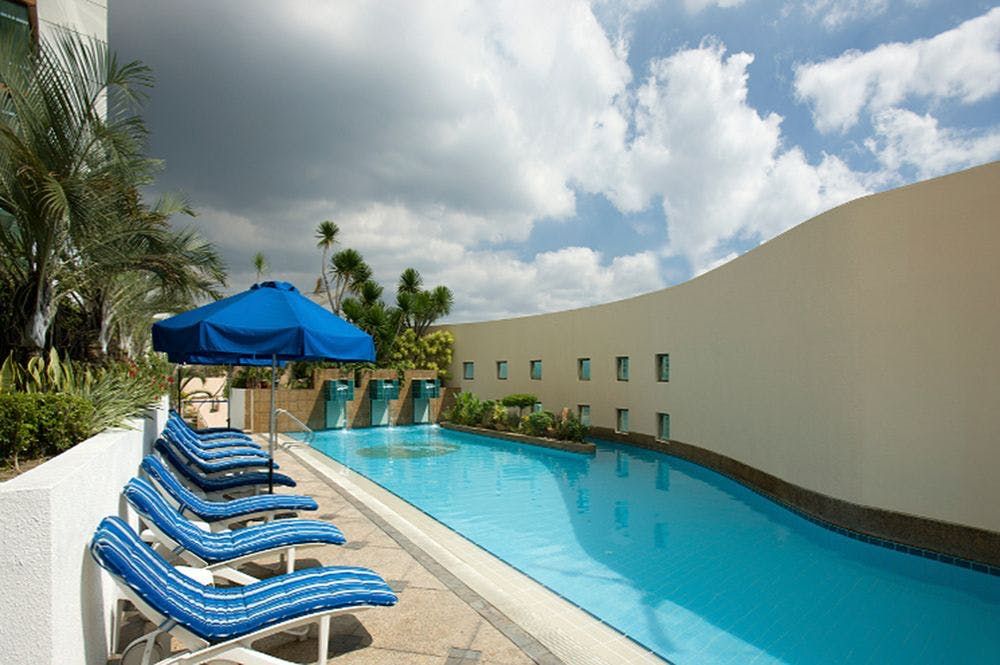 "4BR Condo for Rent in Fraser Place, Salcedo Village, Makati"06