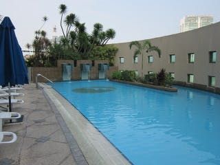 "4BR Condo for Rent in Fraser Place, Salcedo Village, Makati"08