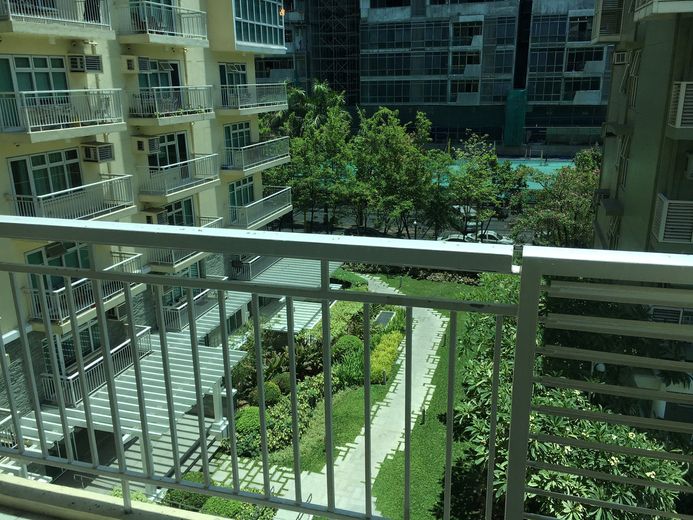 "1BR Condo for Rent in The Dolce at Two Serendra, BGC - Bonifacio Globa"01