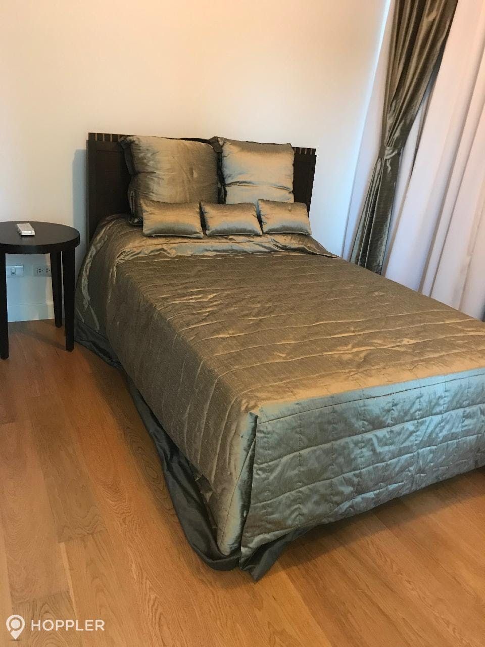 2BR Condo for Rent10
