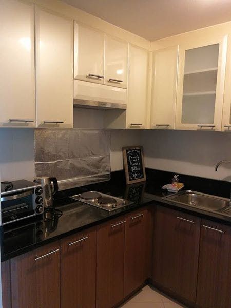"1BR Condo for Rent in 8 Forbes Town Road, BGC - Bonifacio Global City,"07