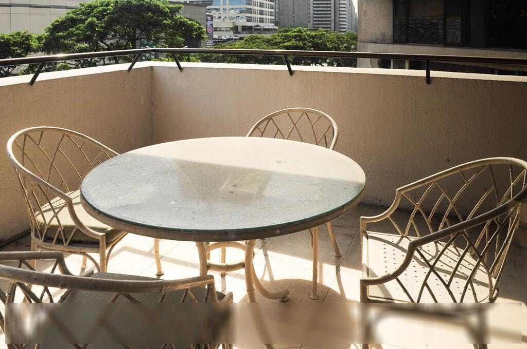 "3BR Condo for Rent in The Ritz Towers, Urdaneta, Makati"06