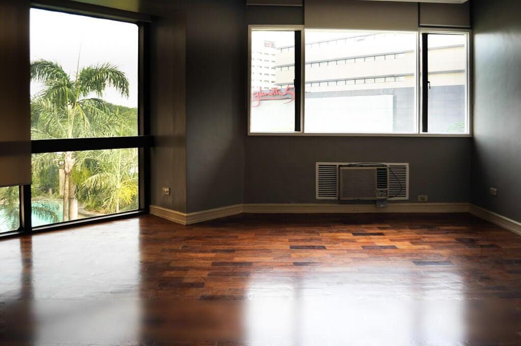 "3BR Condo for Rent in The Ritz Towers, Urdaneta, Makati"10